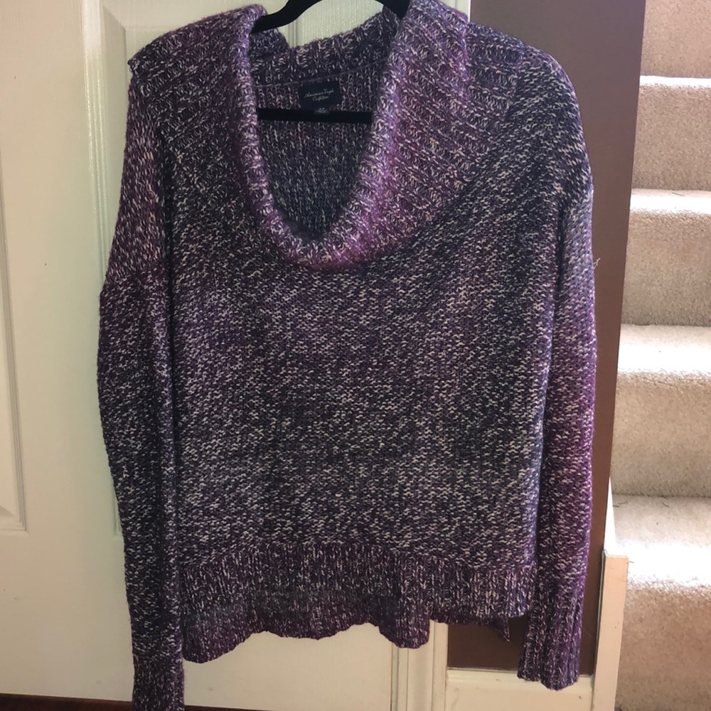 American Eagle sweater